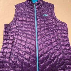 North Face lightweight quilted vest